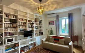 Loft calme, lumineux 58 m2 en ville parking privé